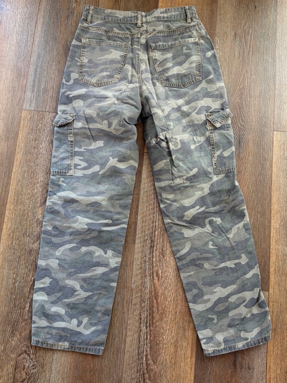 Men's/Women Camo Cargo Pants - Gray Green